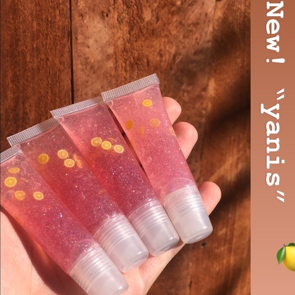 “Yanis” Gloss - Picture 1 of 2